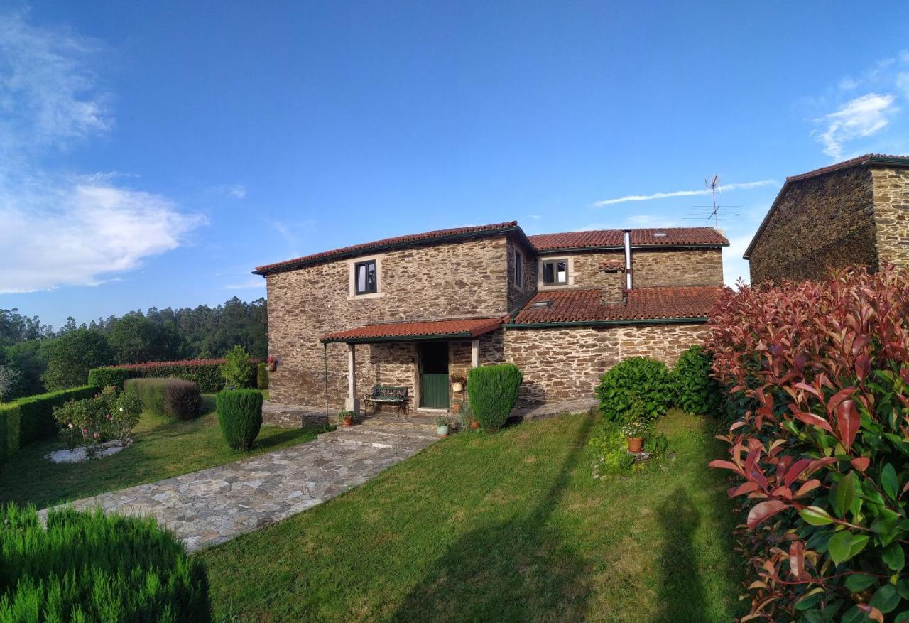 Casa O Castelo En Touro Βίλα Εξωτερικό φωτογραφία